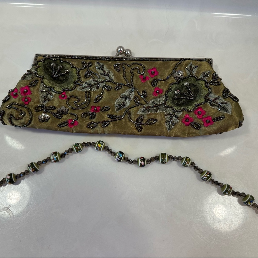 Olive green & pink floral beaded clutch with detachable beaded strap - Picture 2 of 2